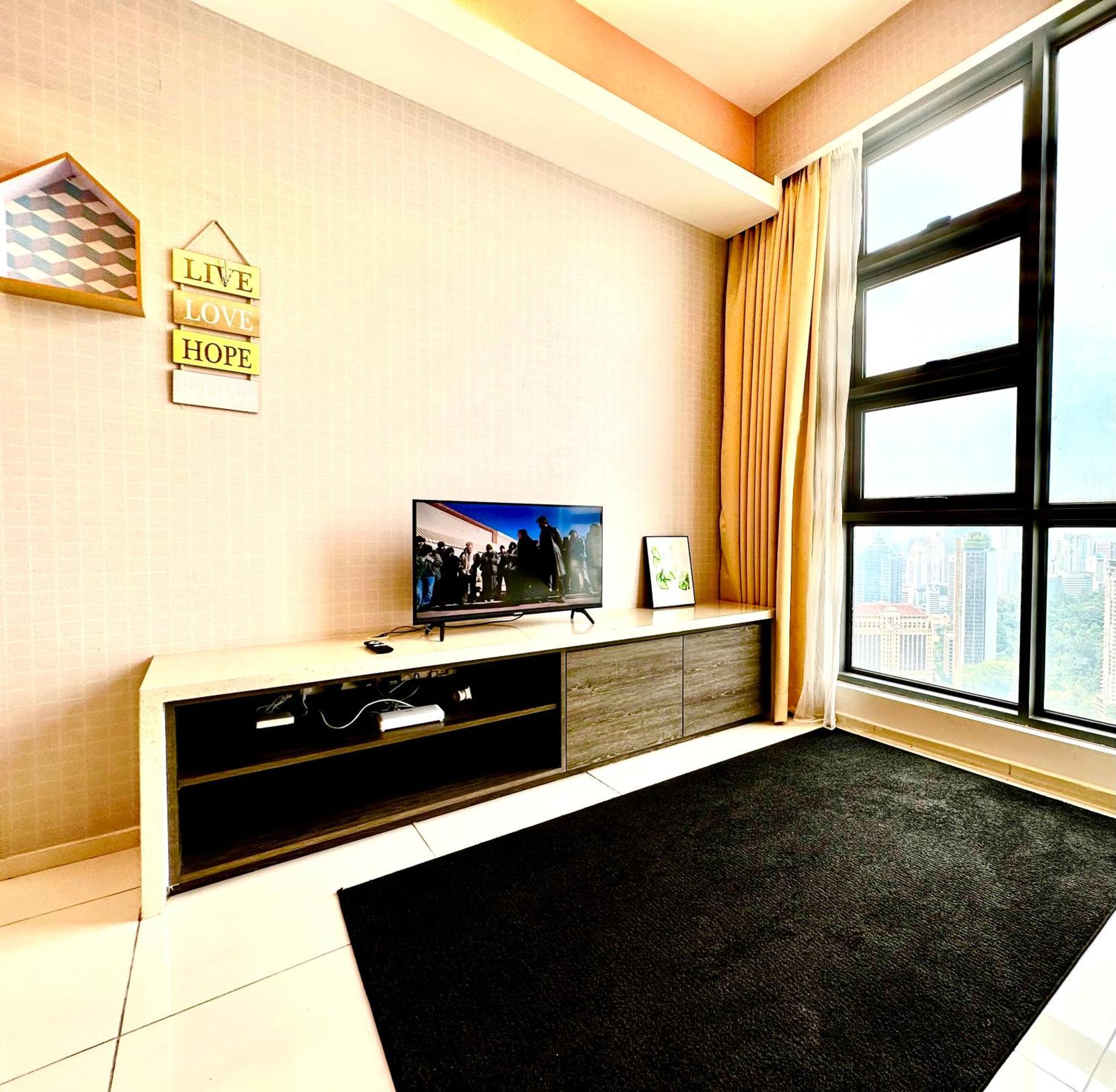Weekly Promotion,The Robertson 2B At Bukit Bintang With Netflix Apartment Kuala Lumpur Exterior foto